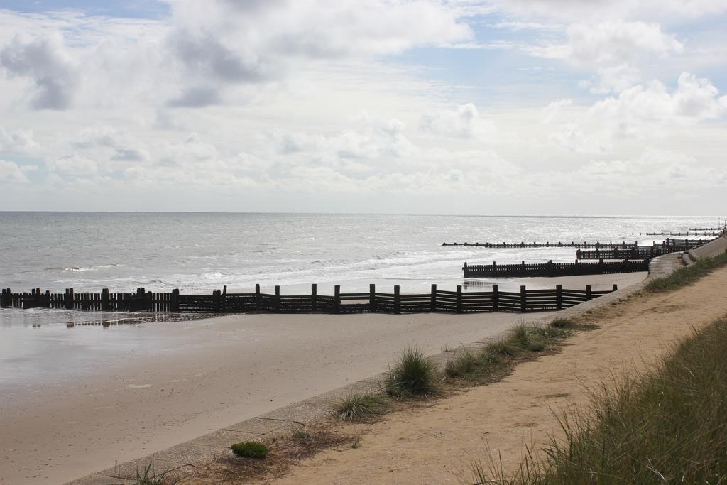 Seaview Cottage Bacton (Norfolk) Exterior foto